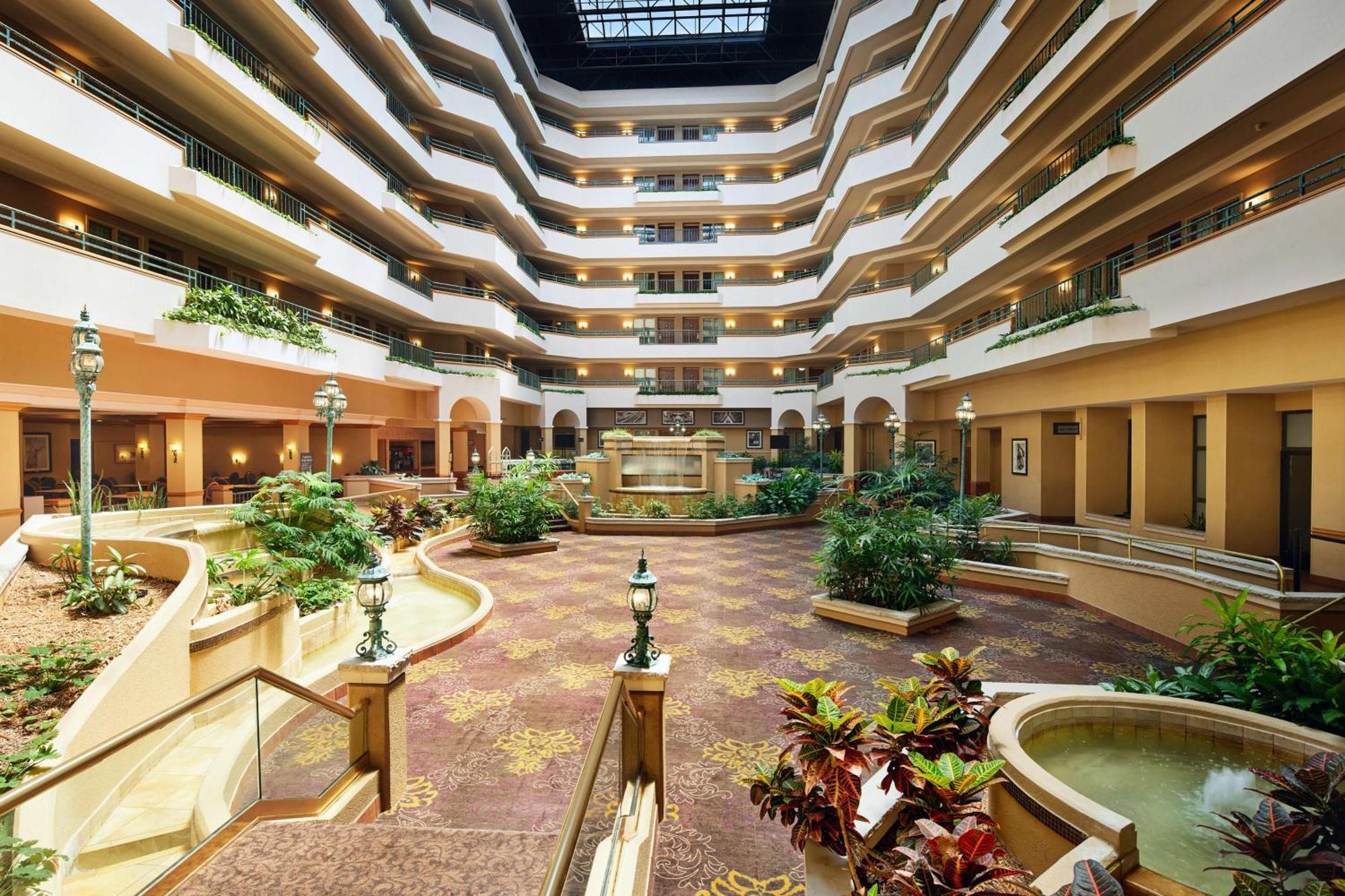 Embassy Suites By Hilton Greensboro Airport Exteriér fotografie
